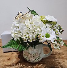 Mom Ivory Blooms Mug Arrangement