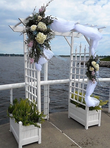 Arbor with planters