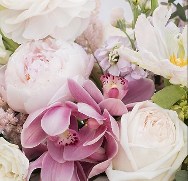 *Designer\'s Choice Premium Flowers