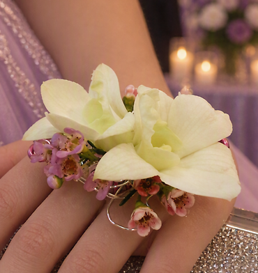 Rhinestone Floral Ring